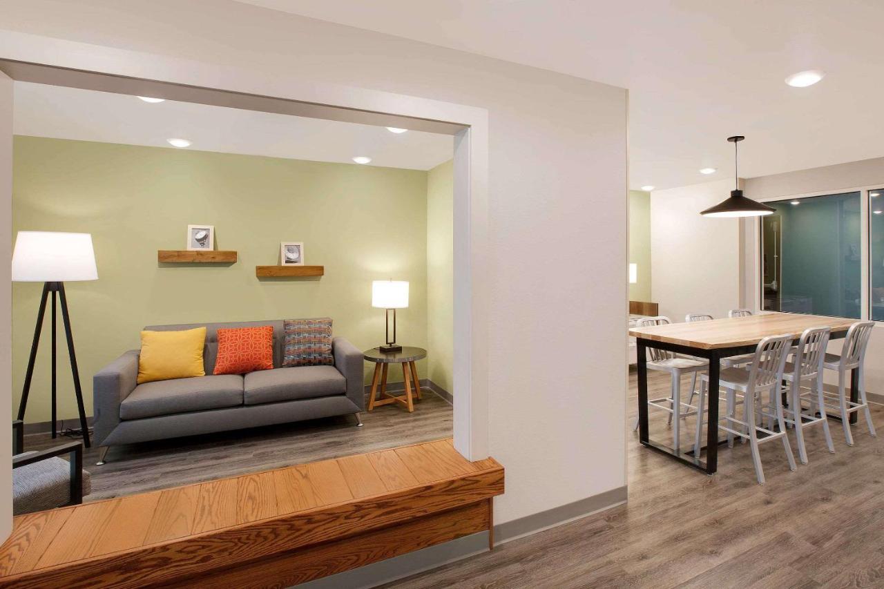 Woodspring Suites Plano - North Dallas Экстерьер фото
